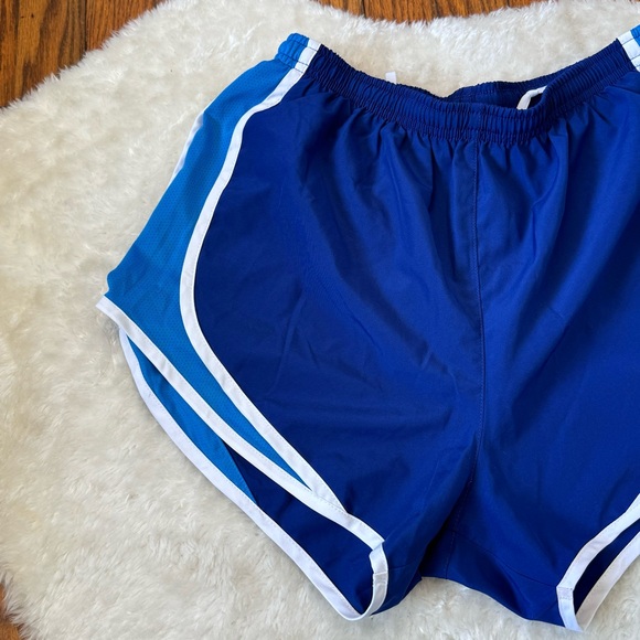 Nike Dri Fit  Tempo Running Shorts Sz S - Picture 2 of 8